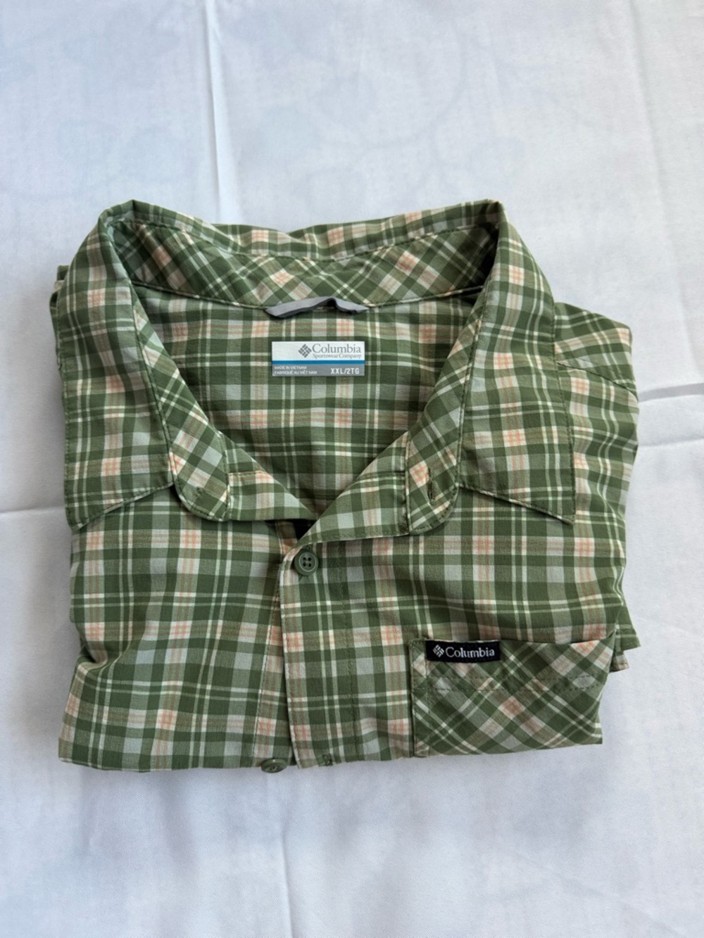 Columbia Green and Cream Plaid Short-Sleeve Button-Down Shirt